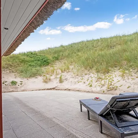 Zora - 100m From The Sea By Interhome *
